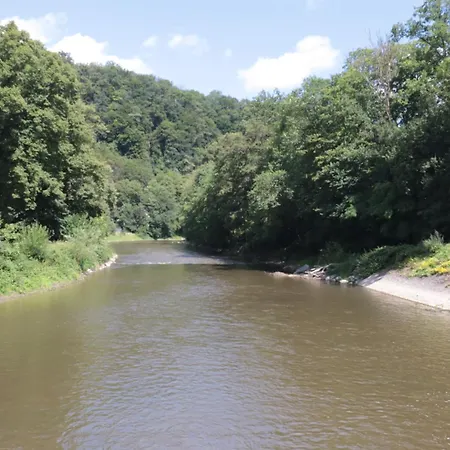 Chalet Sunclass 98 Woody *